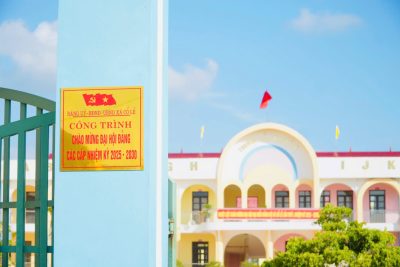 Xã Cổ Lễ gắn biển công trình Trường Mầm non chào mừng Đại hội Đảng các cấp