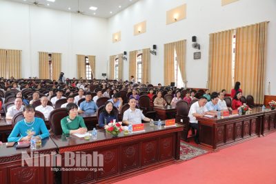 Yên Mô: Tuyên dương, khen thưởng học sinh và giáo viên đạt thành tích cao trong các kỳ thi, cuộc thi năm học 2023-2024